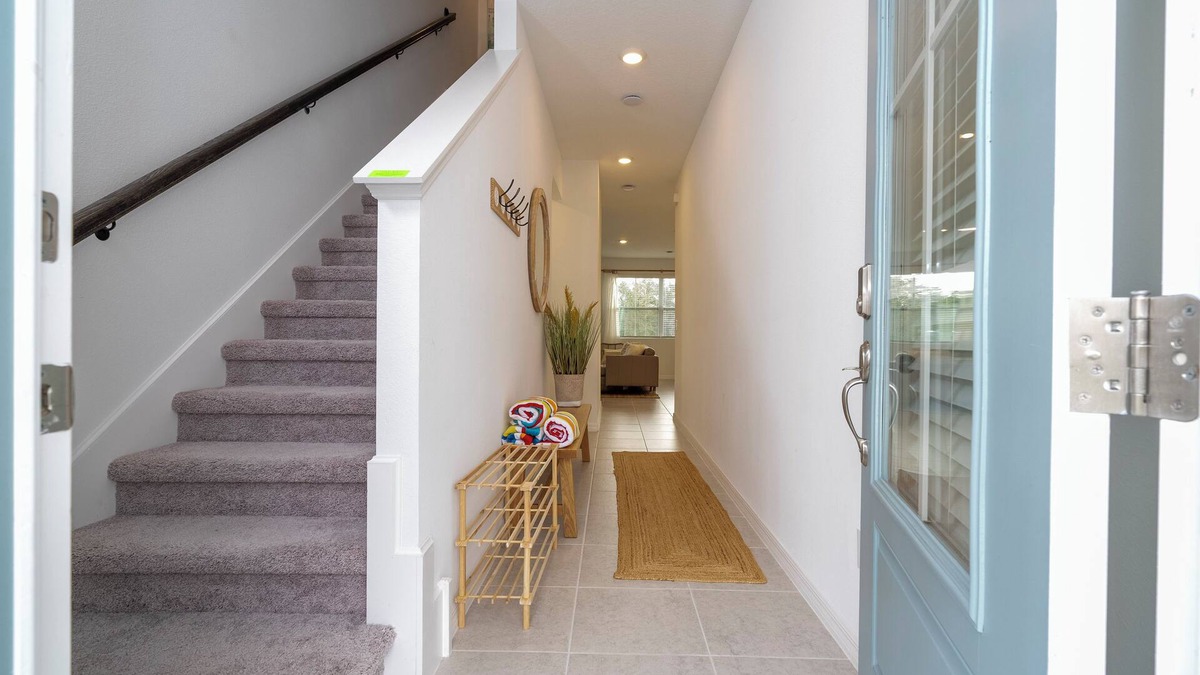 Davenport House | Spectacular New Family Home, very close to Disney: Your home away from home!