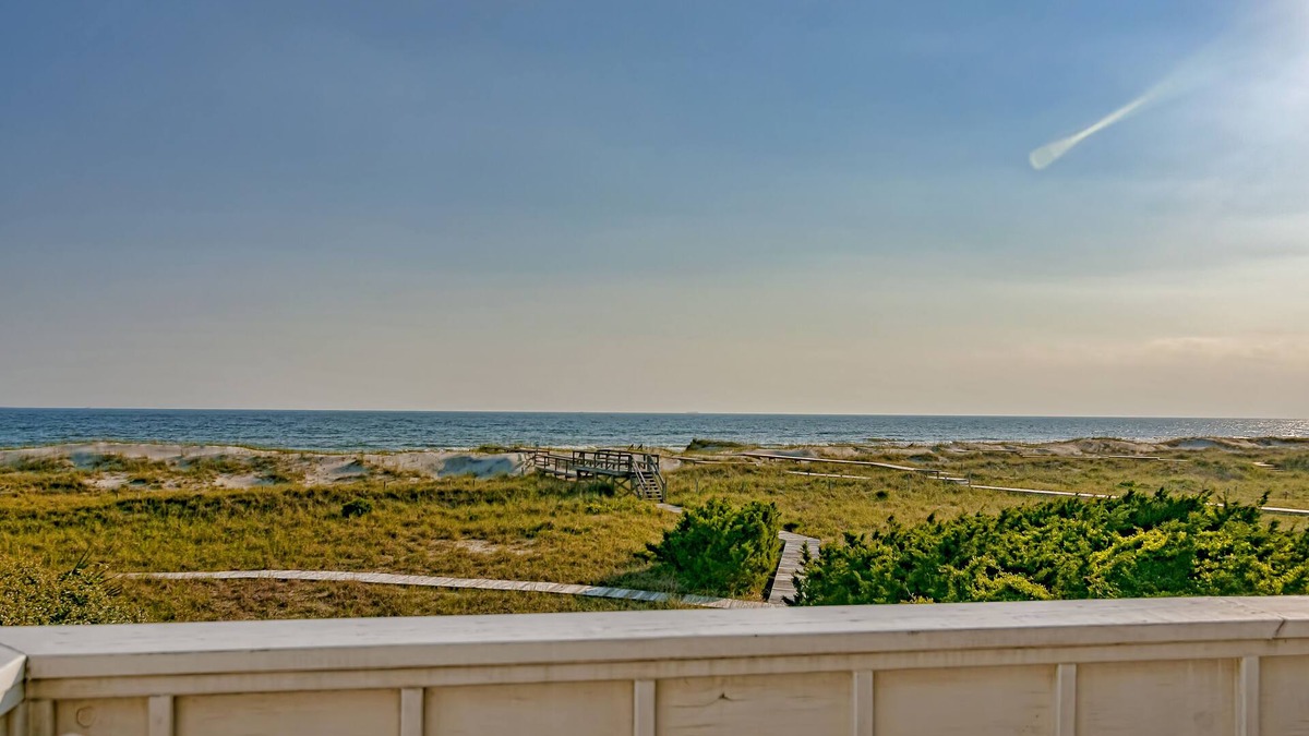 Flora's Bluff House | Spectacular ocean front cottage; expansive views from the upper deck and reverse floor plan