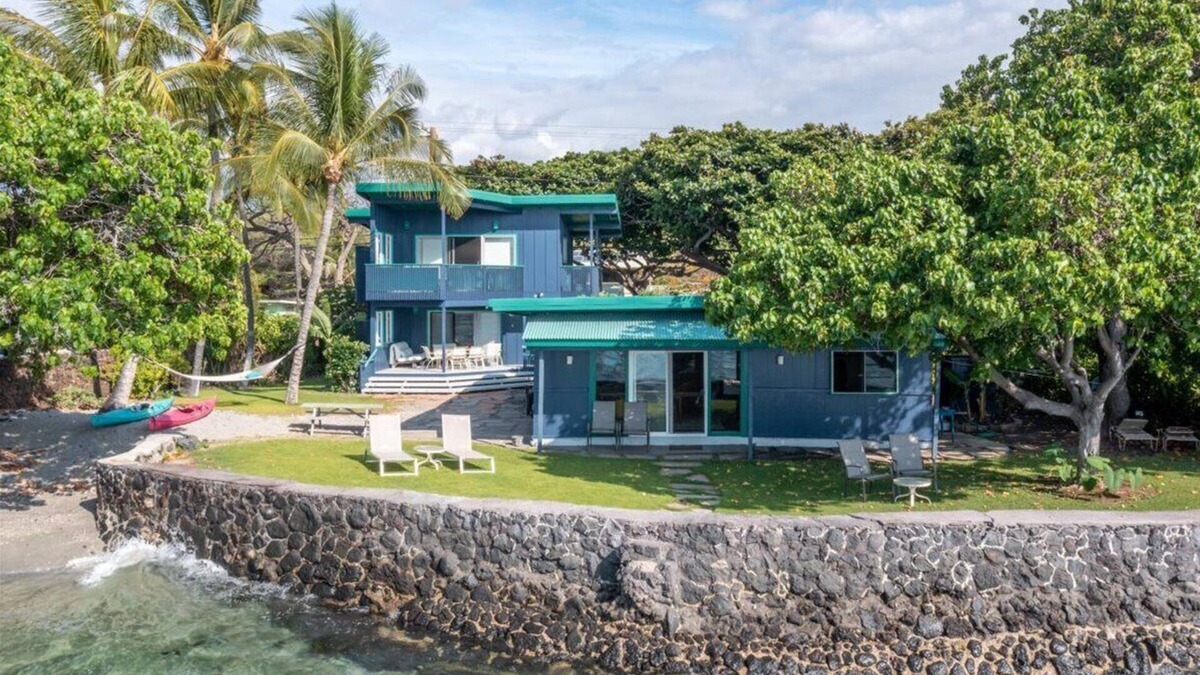 Puako Cottage | Spectacular Oceanfront Puako Cottage