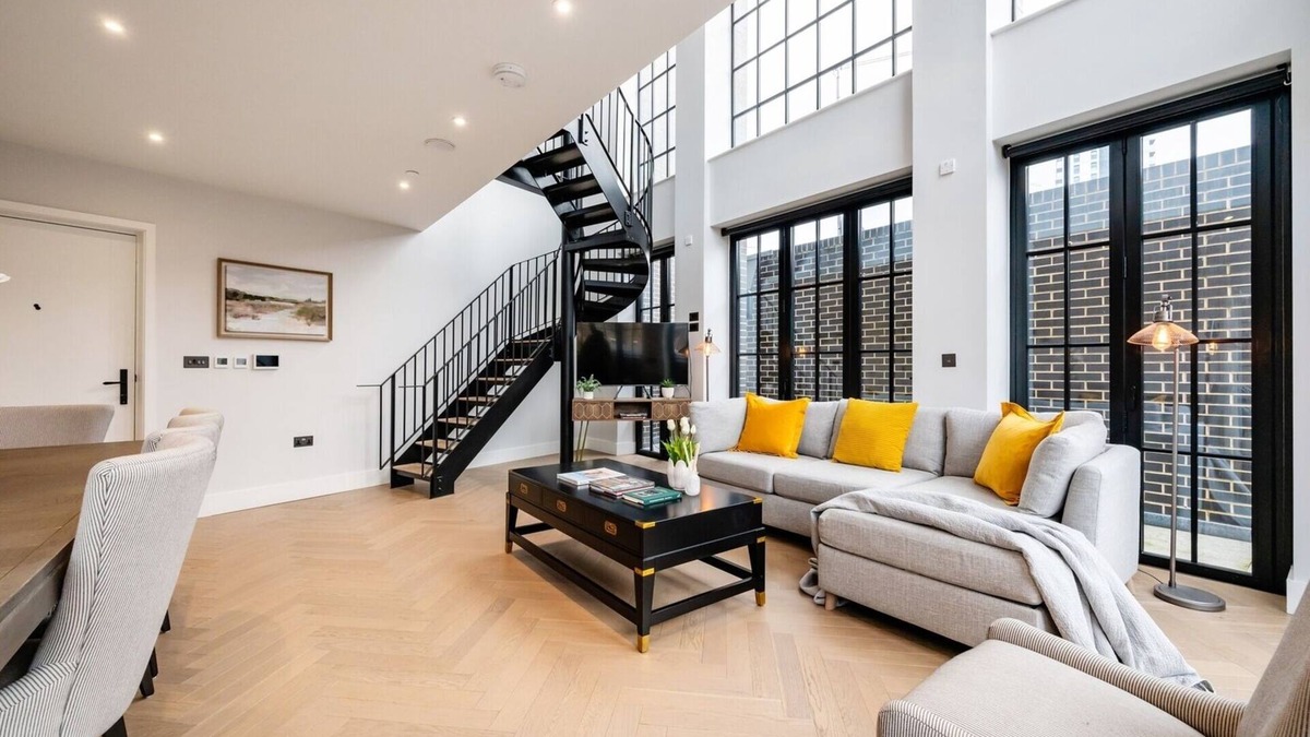 Spitalfields Condo | Spectacular Penthouse by Liverpool Street