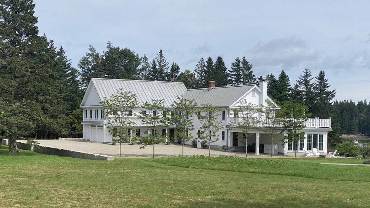 Deer Isle House | Spectacular Salt Water Farm on Penobscot Bay