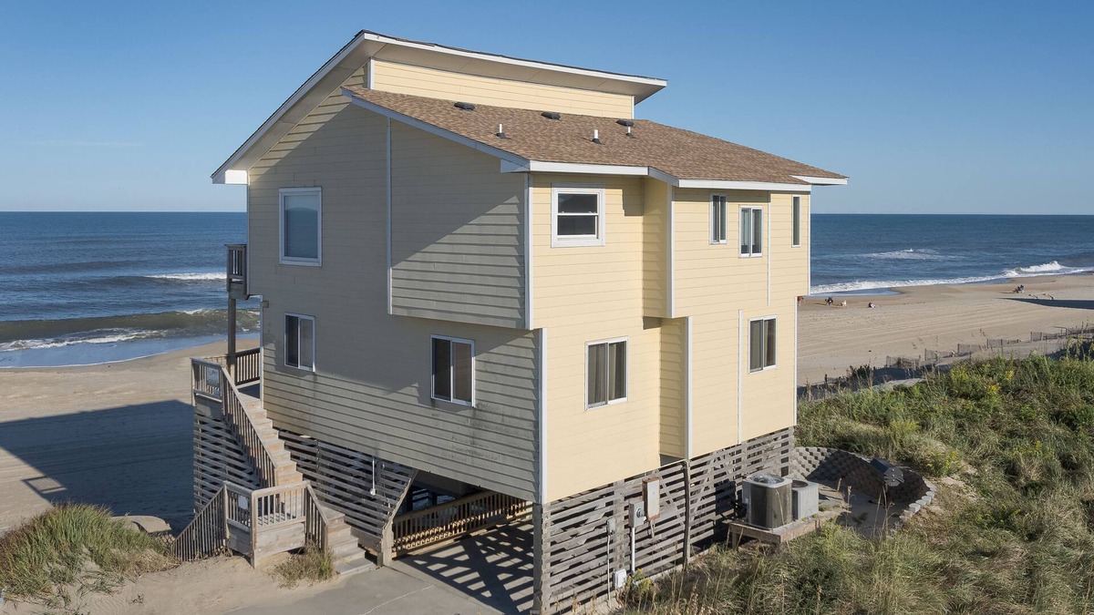 South Nags Head House | SPECTACULAR sunrises and ocean views from both levels!