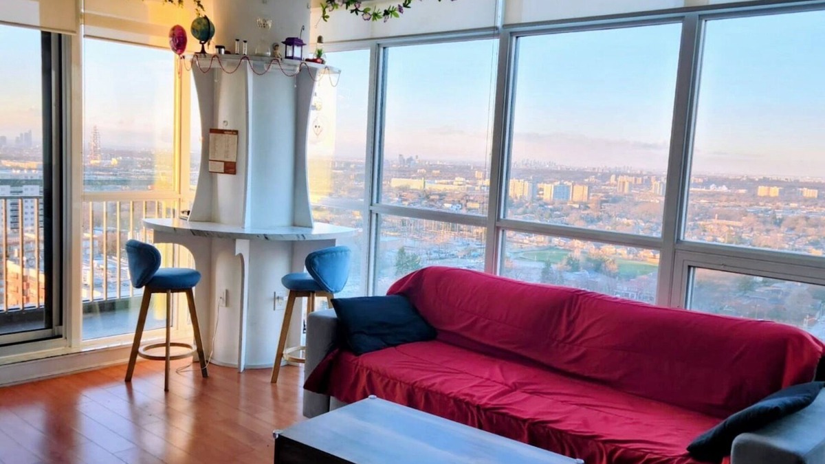 Lawrence Heights Condo | Spectacular View Cozy 2-Bed Condo