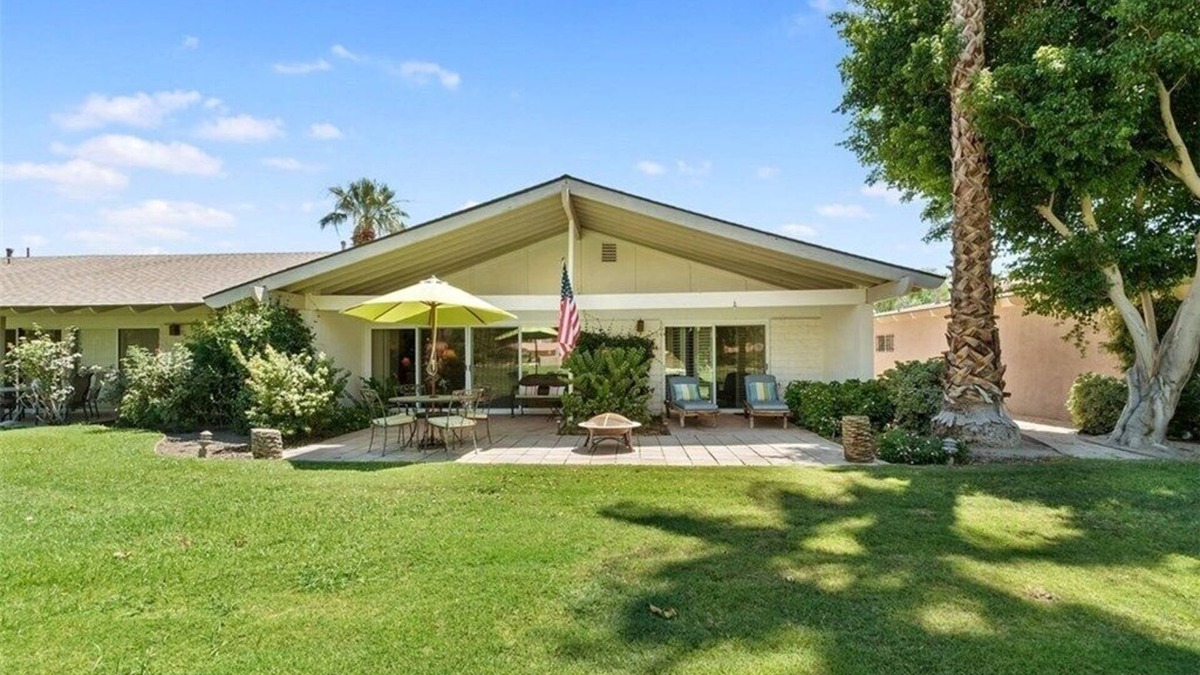 La Quinta Condo | Spectacular VIEWS of the Santa Rosa mountains & LaQuinta golf course.