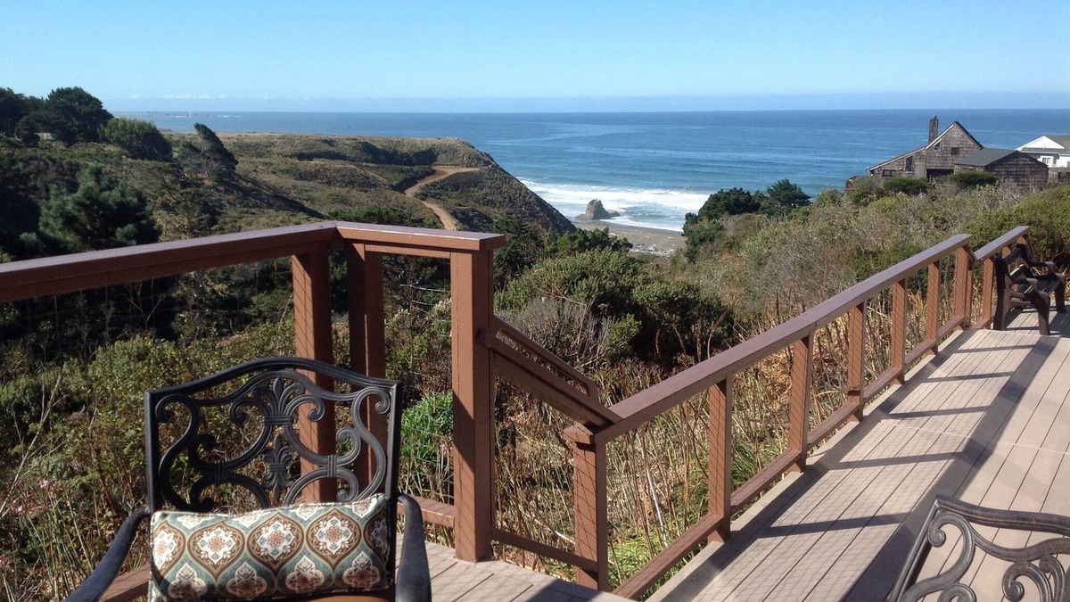 Manchester House | Spectacular Views with Privacy