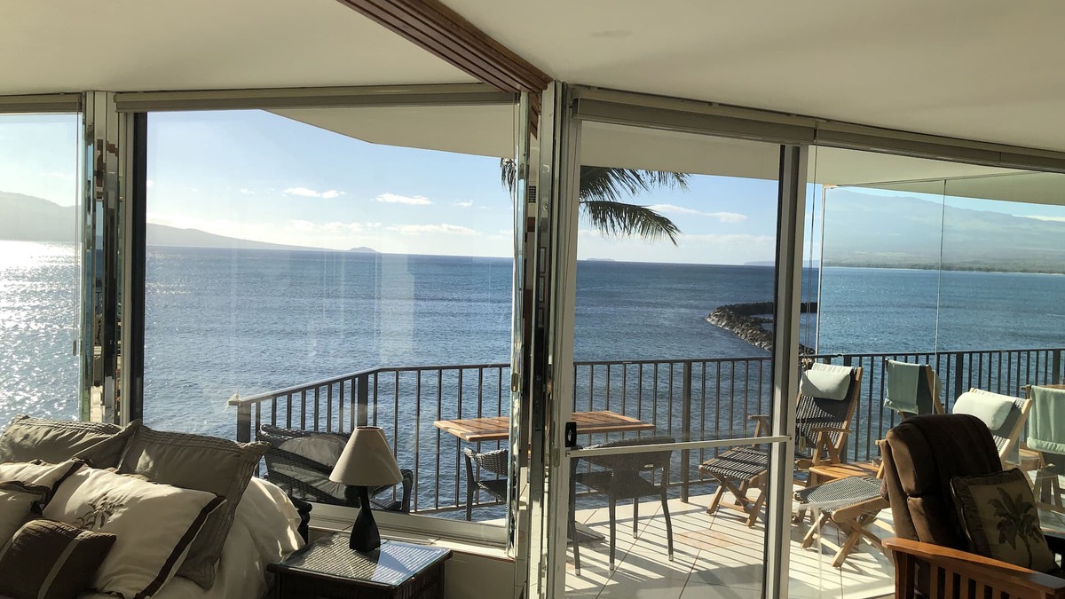 Maalaea Condo | Spectacular Wall of Glass!