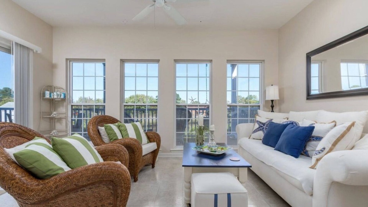 Ocean View House | Spectacular well stocked townhouse minutes from Bethany Beach