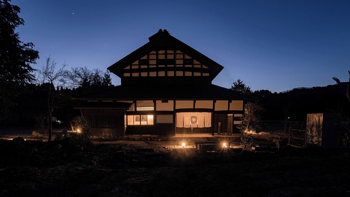 Ikeda House | Spend a relaxing time with your loved one in a 120-year-old farmhouse. Enjoy the lovely satoyama time watching the ears of rice swaying in the wind, listening to birds singing, and looking up at the starry sky!