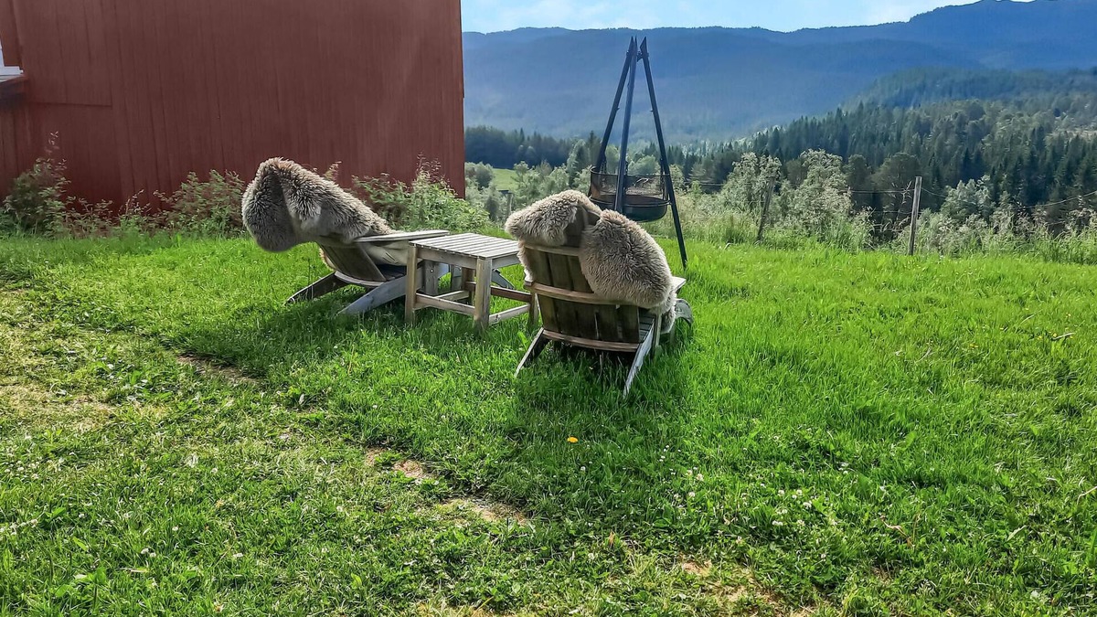 Melhus House | Spend a wonderful time in this spacious house near the lake, Storvatnet