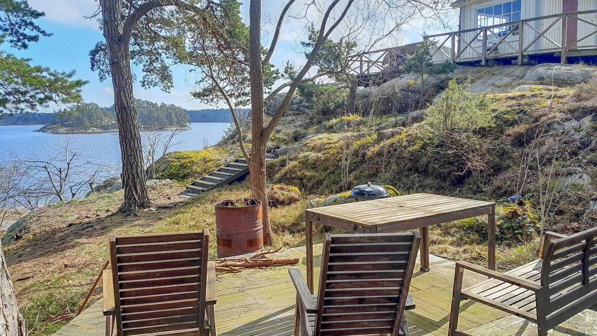 Varmdo House | Spend an idyllic holiday in a holiday home in the Swedish archipelago.