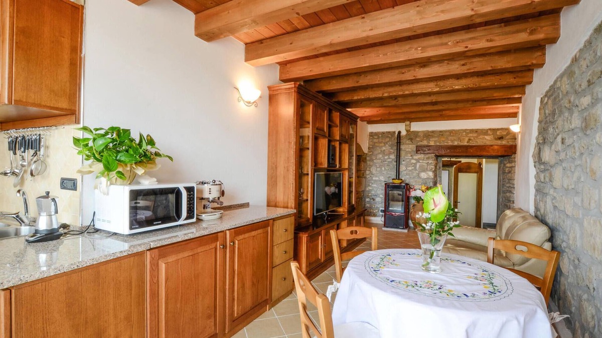 Comano House | Spend an unforgettable vacation in this vacation home.