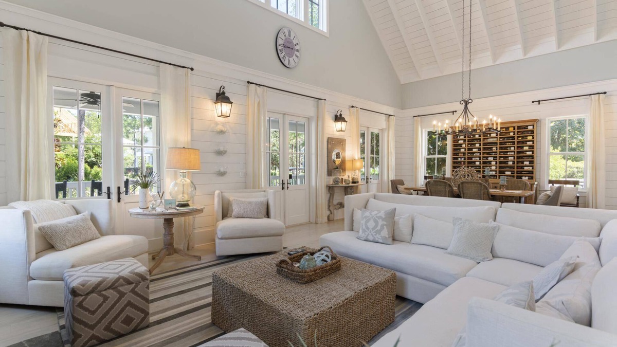Forest District House | Spend Fall With Us! Watercolor Lake District! Private Pool! 4 Adult Bikes!