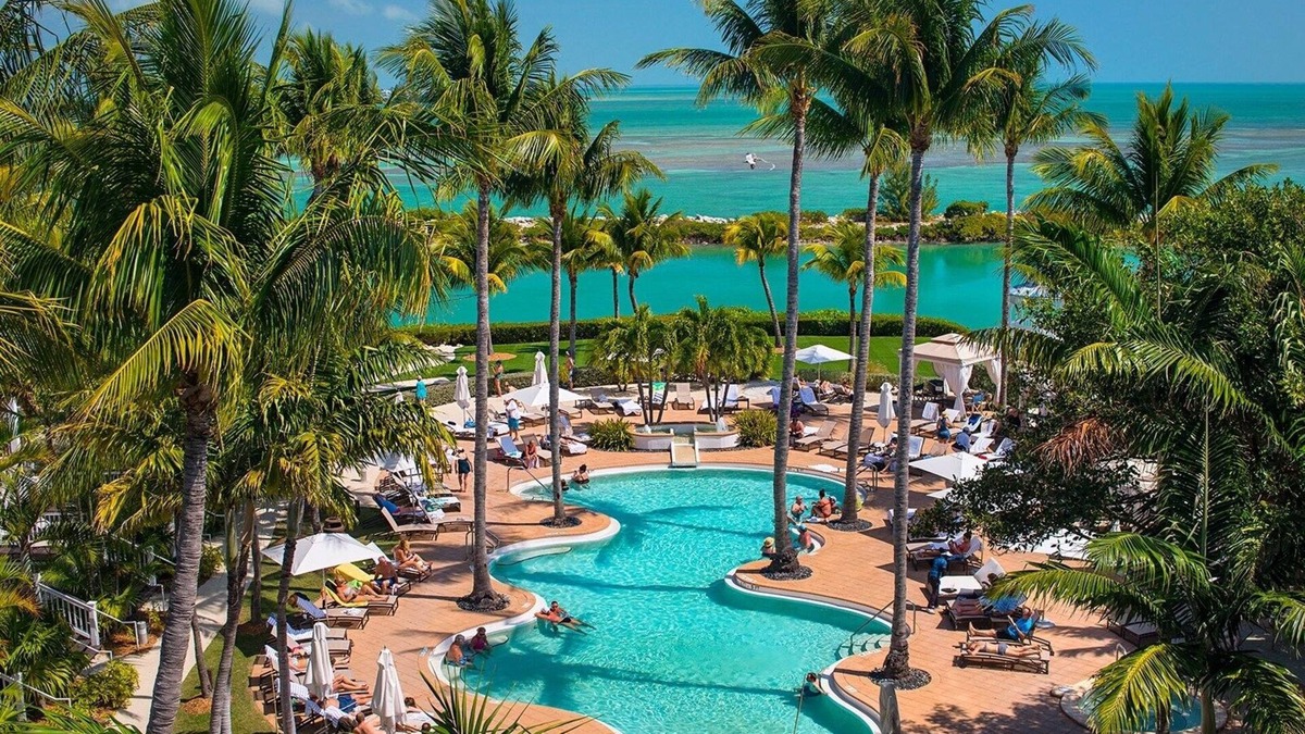 Marathon Hotel | Spend your Days by the Water and your Nights in with a Full Kitchen Setup!