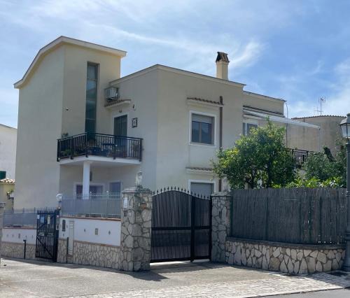 Sperlonga House | Sperlonga Apartments - Villetta con discesa Mare