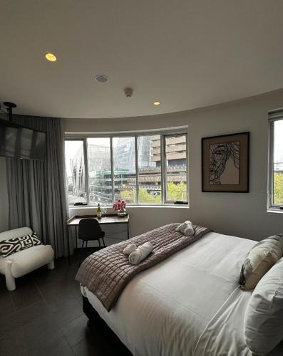 Chippendale Hotel | Spice On Broadway