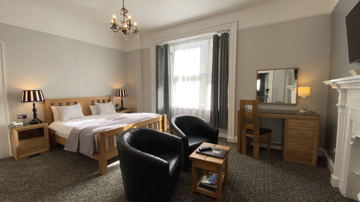 Carmarthen Hotel | Spilman Hotel