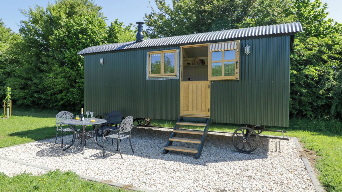 South Leigh Cottage | SPINDLE, with pool in Witney