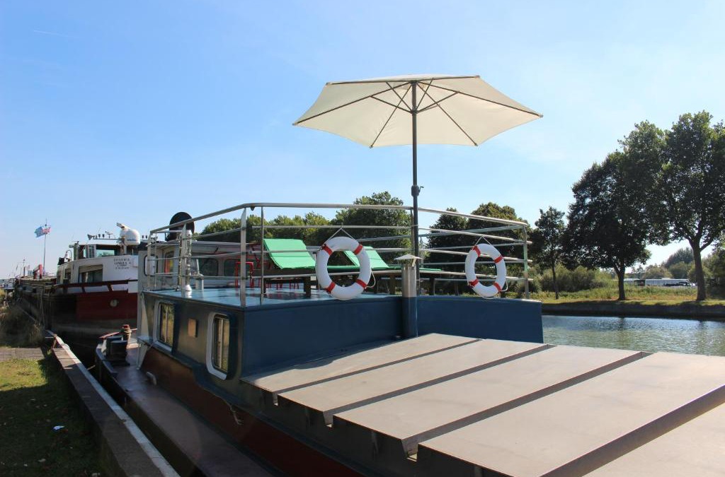 Izegem Boat Rental | Spits-Lucie B&B