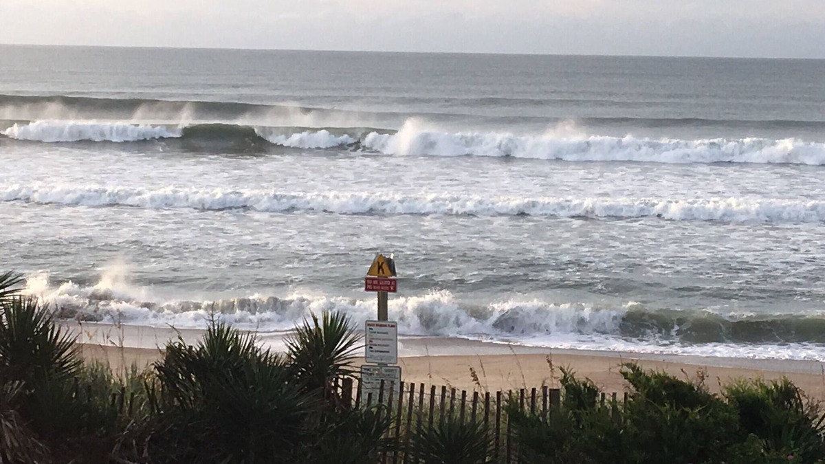 Pine Knoll Shores House | “Spivey’s Korner” Ocean Views, Easy Steps to quiet sandy Beach - secure WiFi