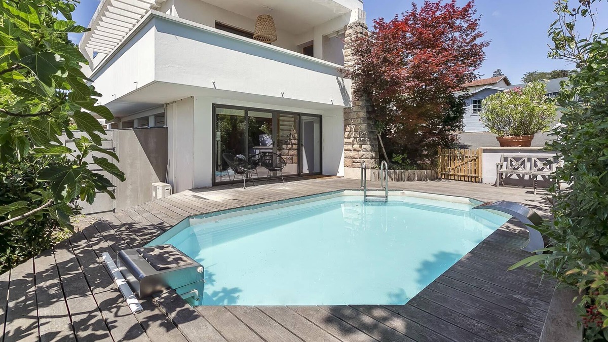 Saint-Didier-au-Mont-d'Or House | Splendid Villa center Saint Didier au Mont D'or