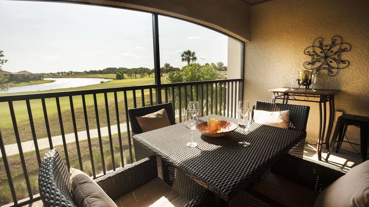 Lakewood Ranch Condo | Splendid 2/bed, 2/bath Veranda in Lakewood National Golf Club