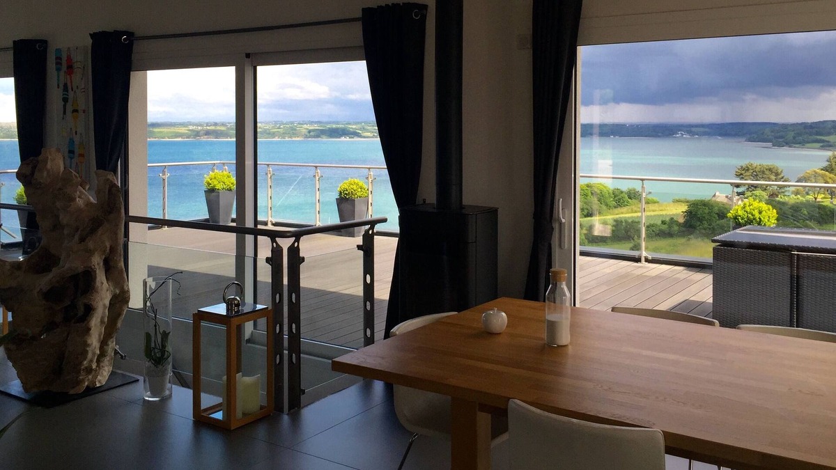 Carantec Villa | Splendid Maison Vue Mer Imprenable with private heated indoor pool