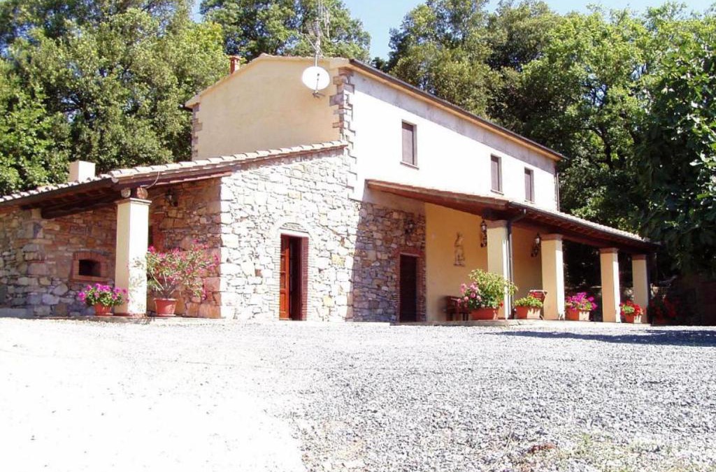 Monteverdi Marittimo Villa | Splendid Relaxing Stay in the Tuscan countryside