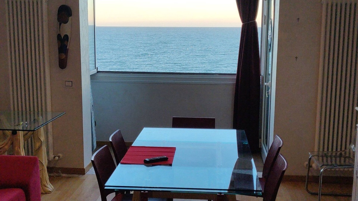 Misano Adriatico Apartment | Splendido Frontemare Portoverde