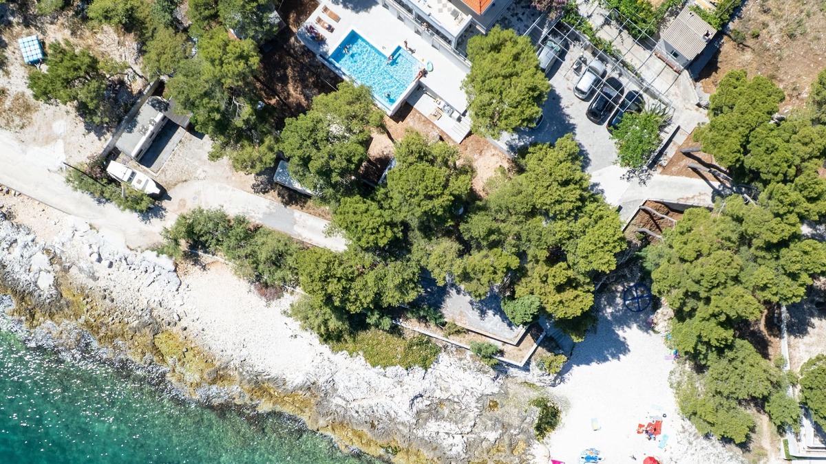 Slatine Villa | Split area -Trogir BEACH RESORT NEAR TROGIR AND SPLIT