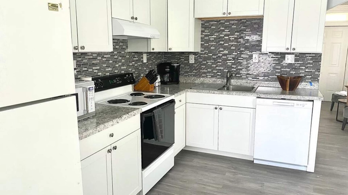 Hamilton House | Spooky Nook Neighbor - 2 bed /1.5 bath - Sleeps 6