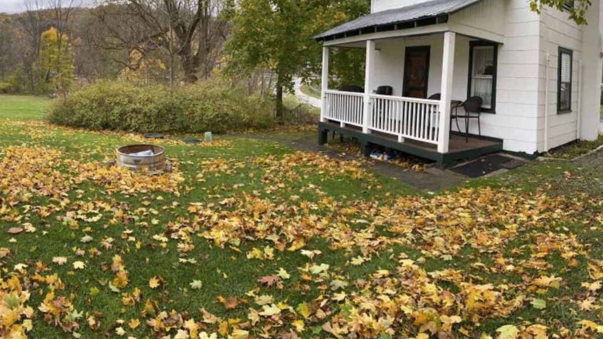 Hesston Cottage | Sportsman Cottage - Raystown Lake Vacation Rentals, Aunt Susie's