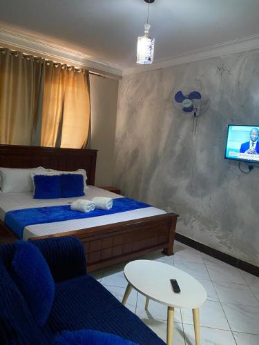 Kampala Hotel | SPOTLIGHT MOTEl
