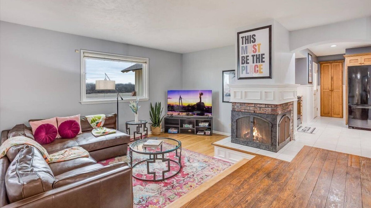 Wichita House | Sprawling 6BD Home With POOL In Safe Area!