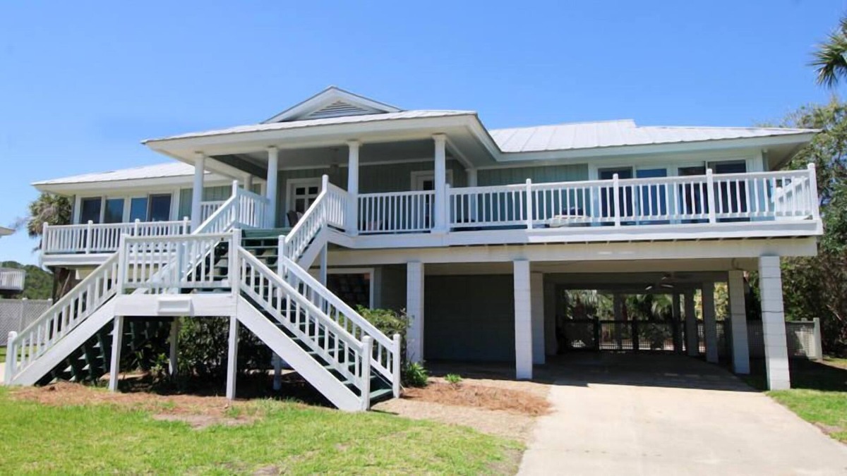 Saint Helena Island Cabin | Sprawling Ocean View Home w/ Massive Deck, Private Pool, & Incredible Views