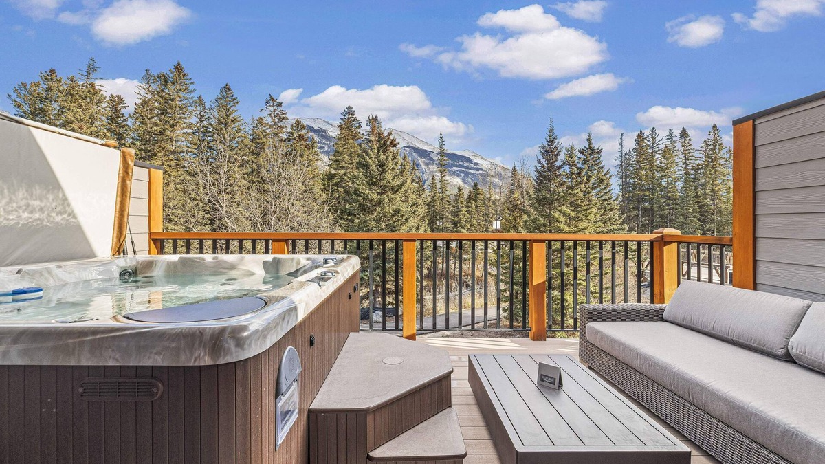 Canmore Villa | Spring Creek Vacations 4 BR Villa 32
