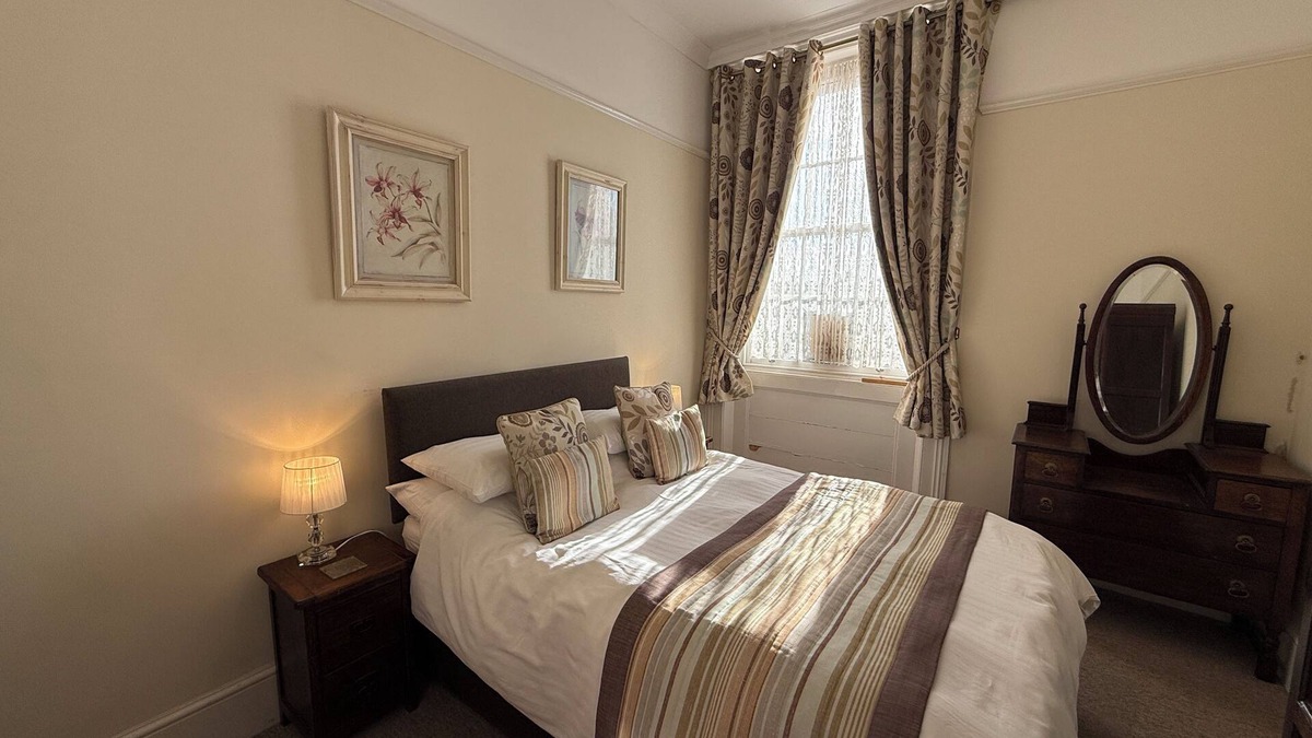 Gosport Apartment | Spring Garden Apartments