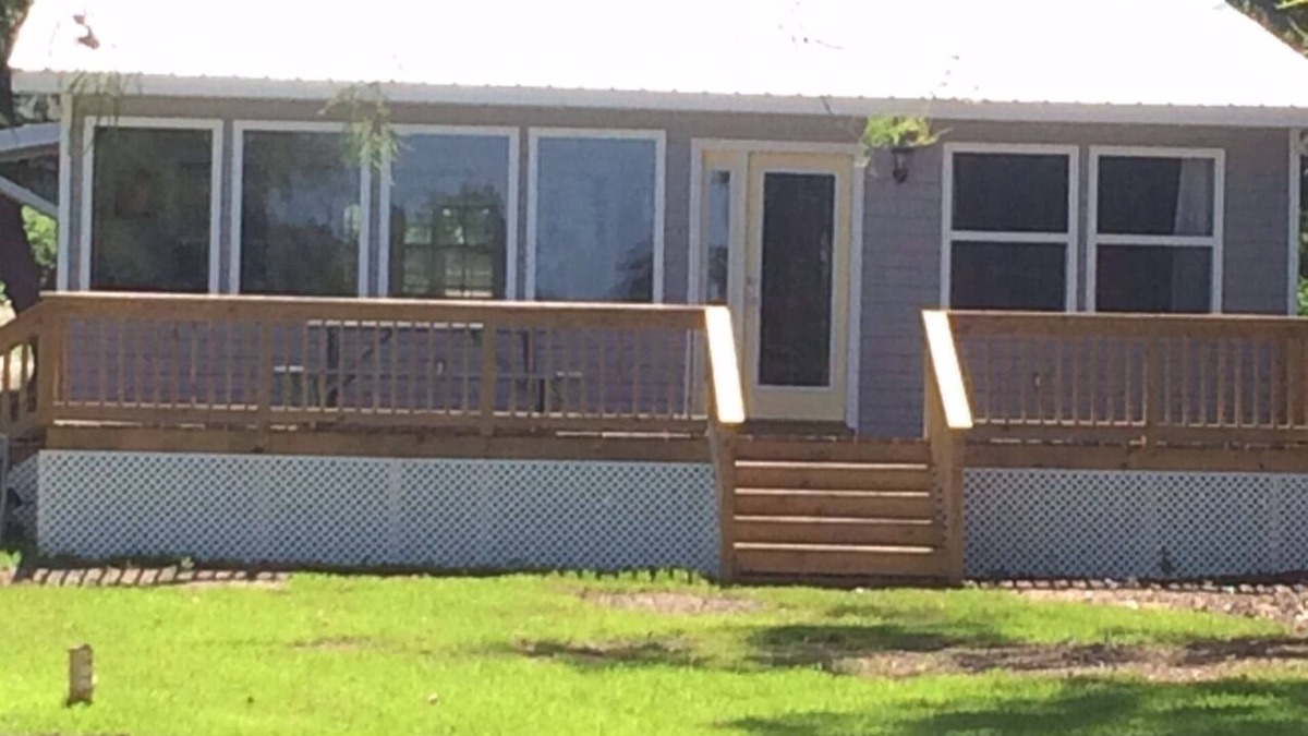 Warwick Cottage | Spring is in the air for fishing and fun!