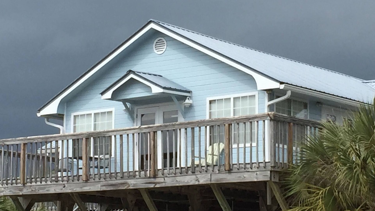 Perry Hotel | Spring Warrior Fish Camp Lodge, Located on the Gulf of Mexico.