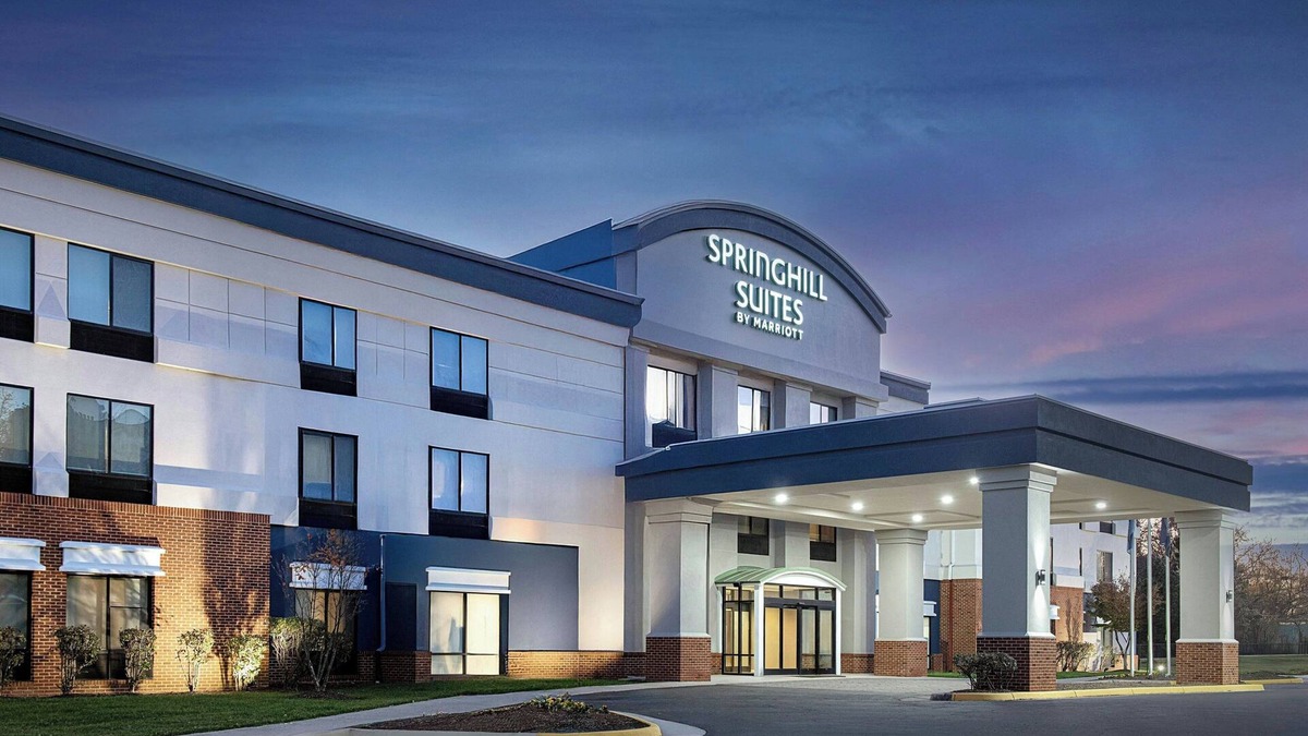 Jefferson Manor Hotel | SpringHill Suites Alexandria
