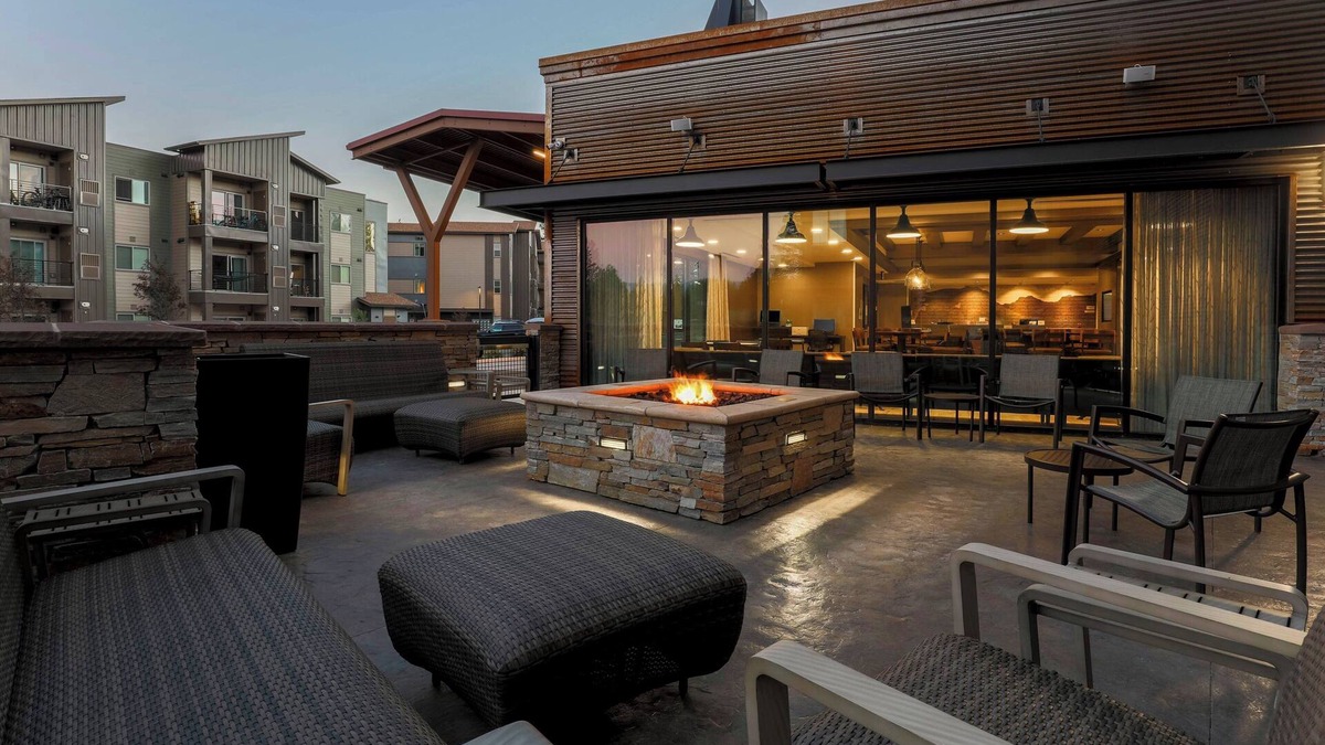 Truckee Hotel | SpringHill Suites by Marriott Truckee Lake Tahoe