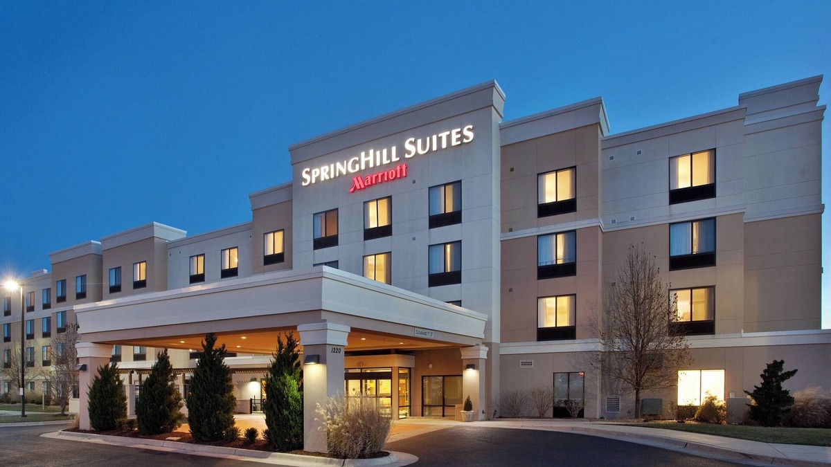 Greenwich Hotel | SpringHill Suites by Marriott Wichita East at Plazzio