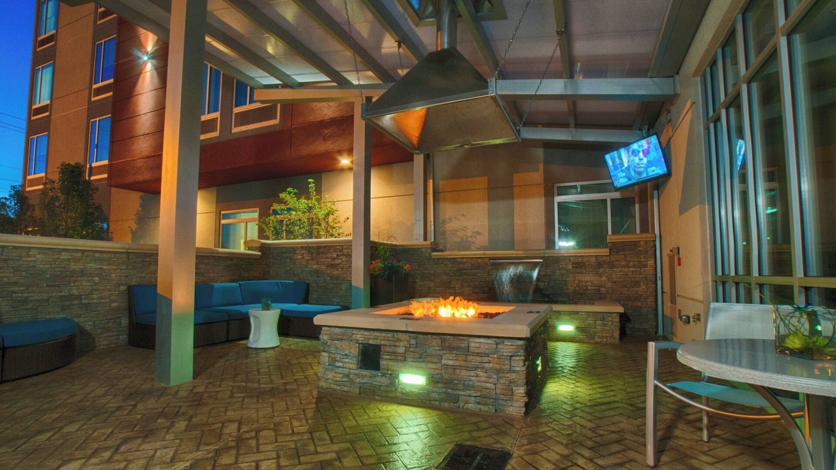 North Canton Hotel | Springhill Suites Canton