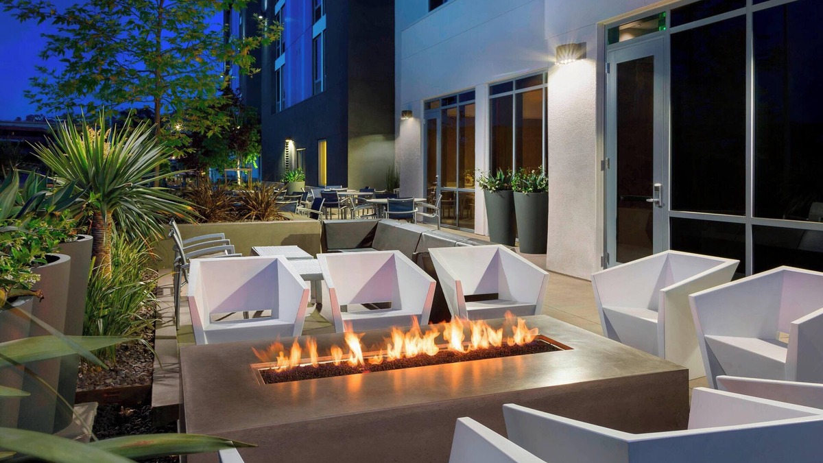 Mission Valley East Hotel | Springhill Suites San Diego Mission Valley