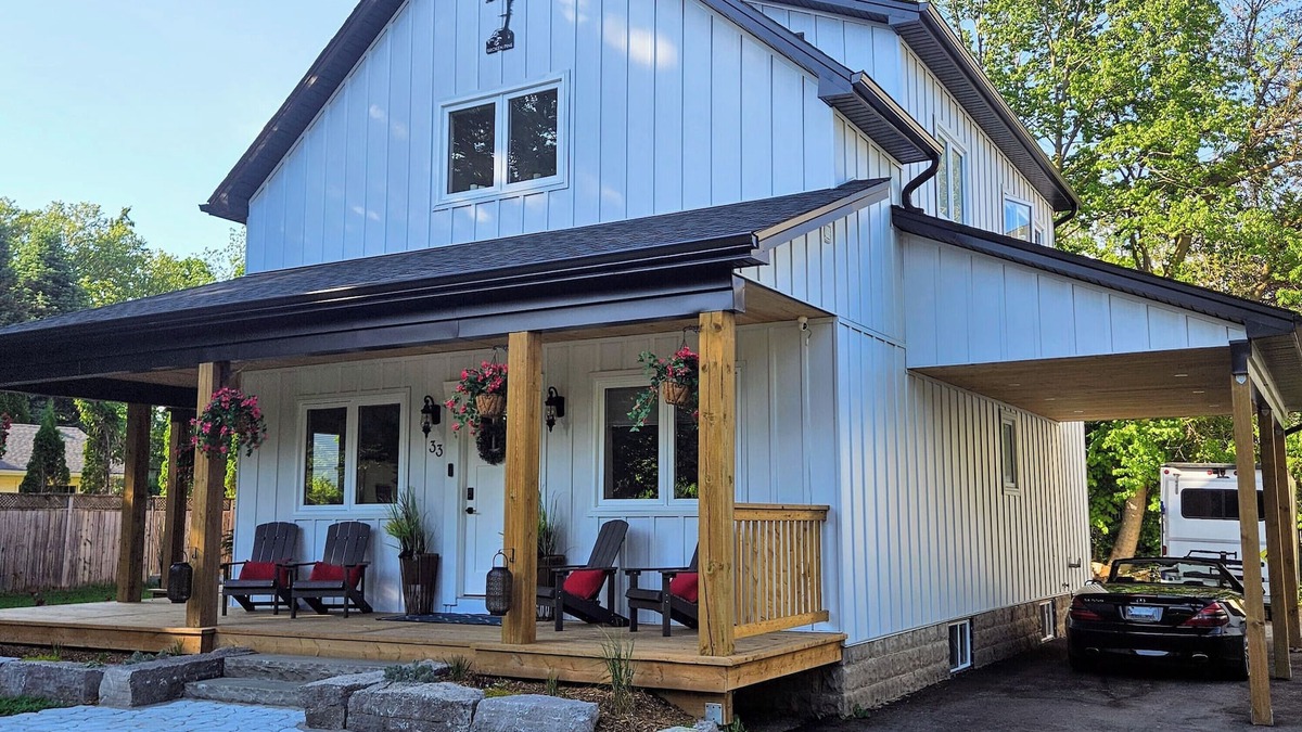 Historic Old Town Apartment | Spruce Suite (Broken Pine)