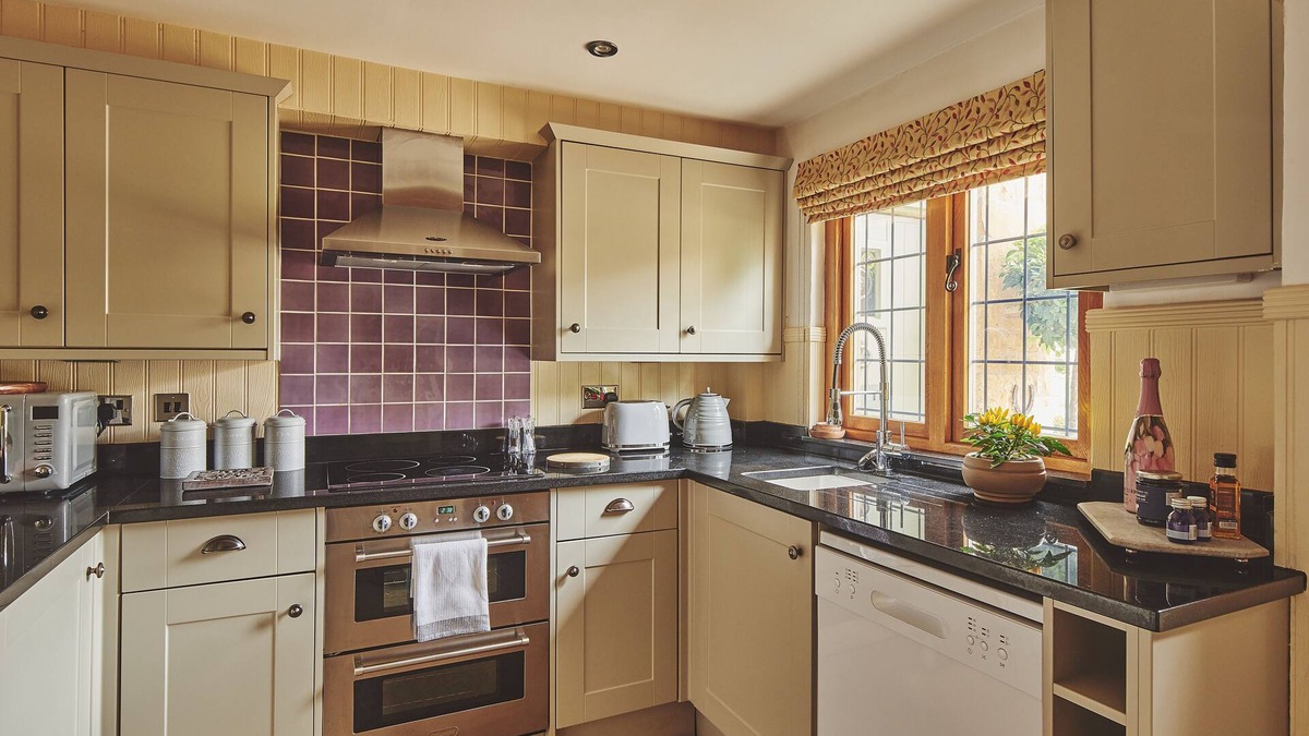 Longborough Cottage | Squirrel Barn