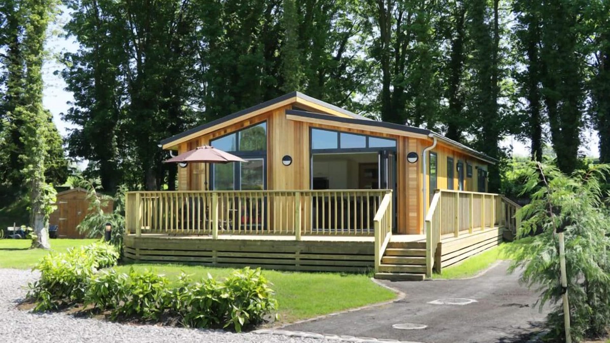 Gargrave Cottage | SQUIRREL LODGE, family friendly, luxury holiday cottage in Gargrave