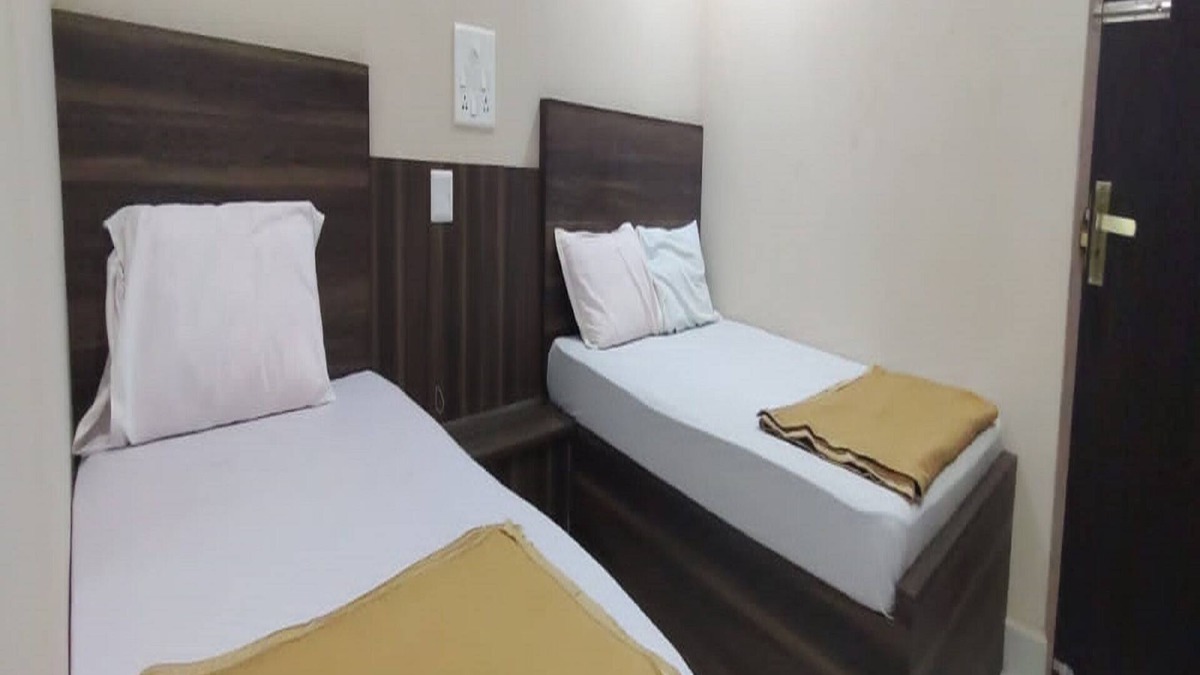 Vriddhachalam Hotel | Sri Sivalakshmi AC Guest House