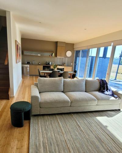Fingal House | St Andrews Beach Golf Escape
