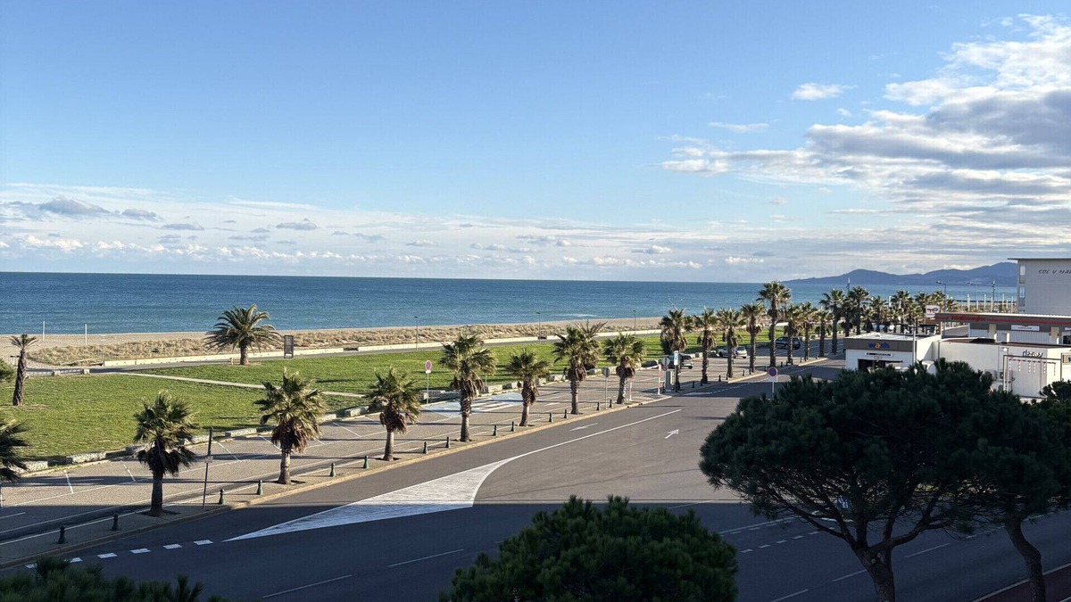 Saint-Nazaire Apartment | St Cyprien Magnificent view of the Mediterranean
