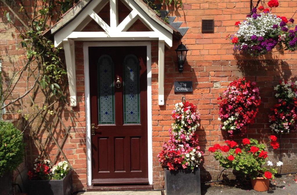 Glastonbury House | St Edmunds Cottage